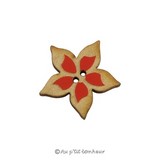Bouton bois déco frabrication française fleur bois rouge 